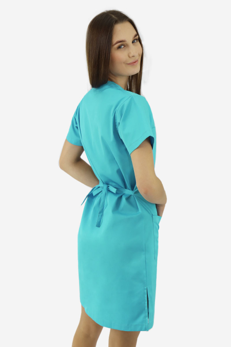 Jasnoniebieska medyczna sukienka zabiegowa z krótkim rękawem